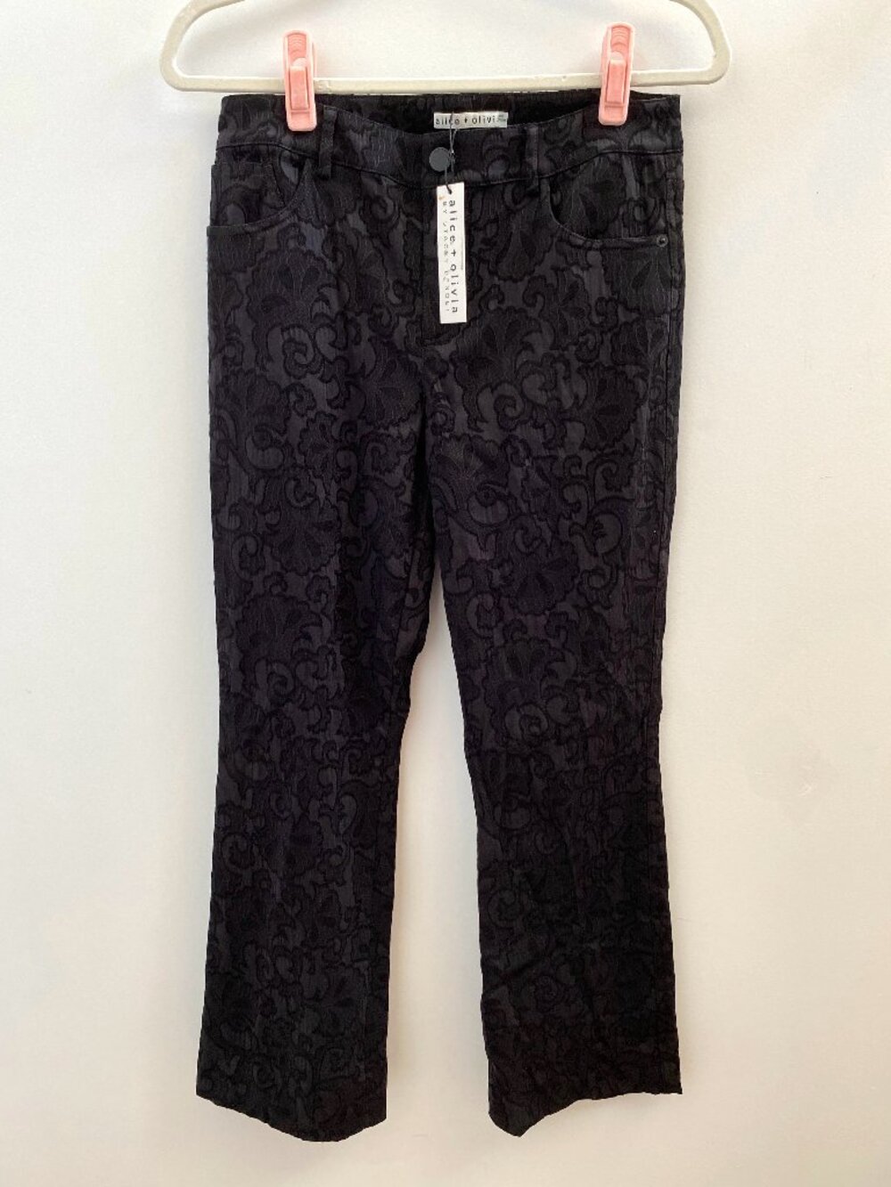 Alice + Olivia Black Lace Print Jeans NWT Size 6
